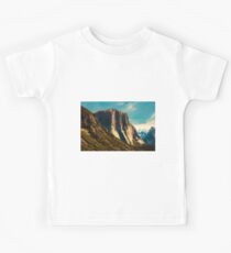 Yosemite National Park Mountain Kids Tee