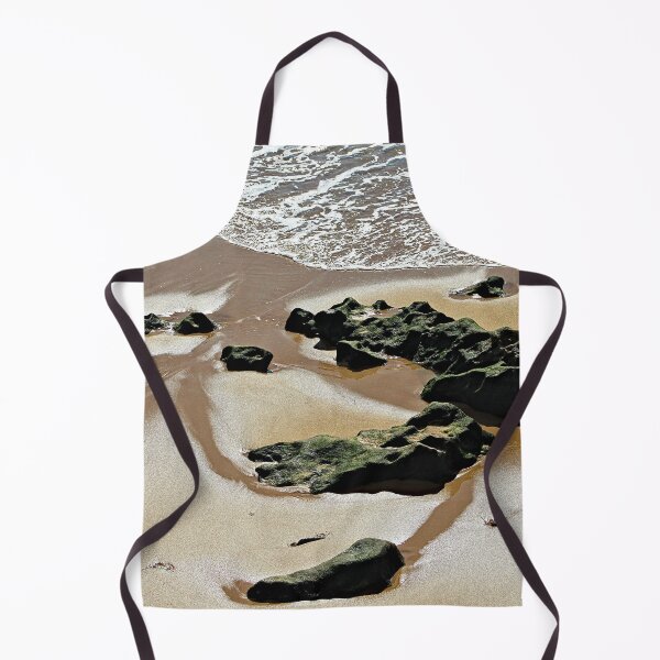 Artikelvorschau, Ebbing Wave Wet Sand Rocks Küste entworfen und verkauft von Anna Lemos.