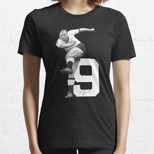 Uwe Seeler Trikot signed with number  Essential T-Shirt