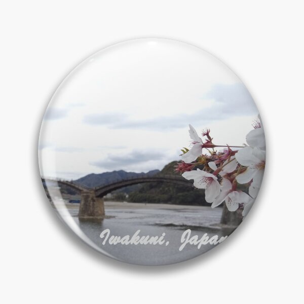 Artikelvorschau, Iwakuni Japan Kintai Bridge Sakura Festival entworfen und verkauft von RiskyOps.