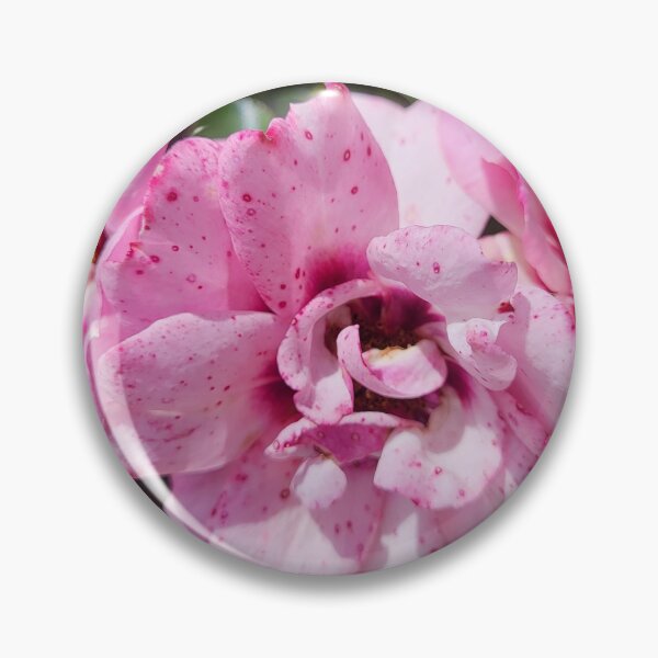 Item preview, I just love this rose designed and sold by Raigitam.