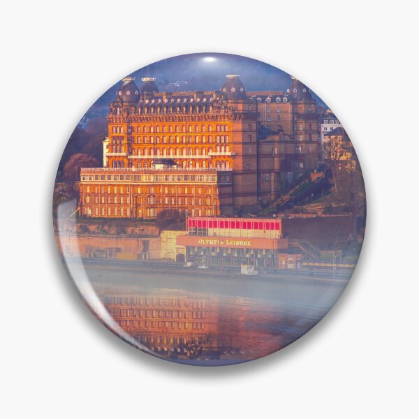 Artikelvorschau, Scarborough Grand Hotel Morgennebel entworfen und verkauft von Alisonchambers2.