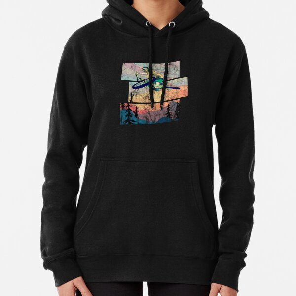 Retro mountain biker shredding and roosting on the trail Pullover Hoodie