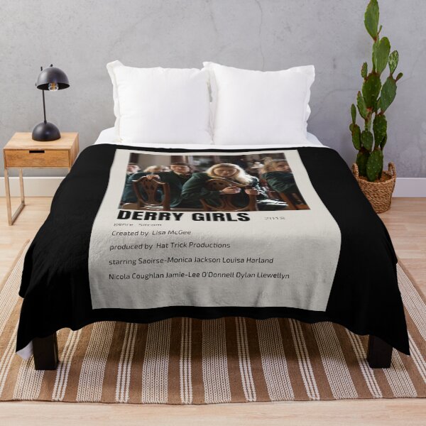 Aperçu de l'œuvre Hommes Femmes Beau modèle Derry Girls Funny Fans créée et vendue par LuuPhan.