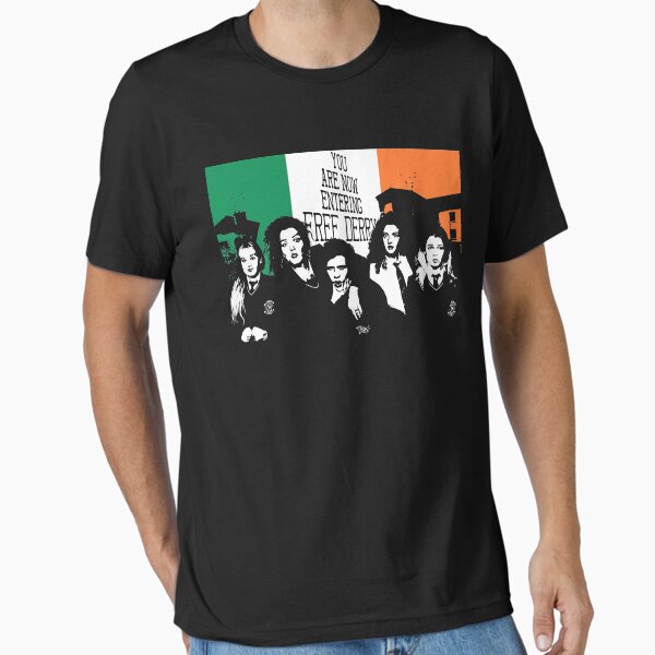 Vista previa del artículo con la obra «Retro Vintage Hermosa modelo Derry Girls Music Vintage Retro», diseñado y vendido por LuuPhan.