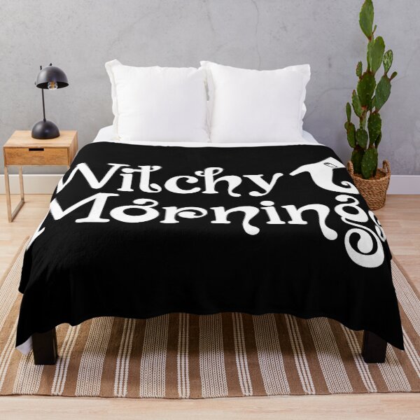 Artikelvorschau, Witchy Mornings Outfit für meine Hexenschuhe – Süße T-Shirt-Designs für verrückte Halloween-Enthusiasten entworfen und verkauft von Ridiculam Toga.
