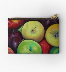 Apples to Apples Studio Pouch