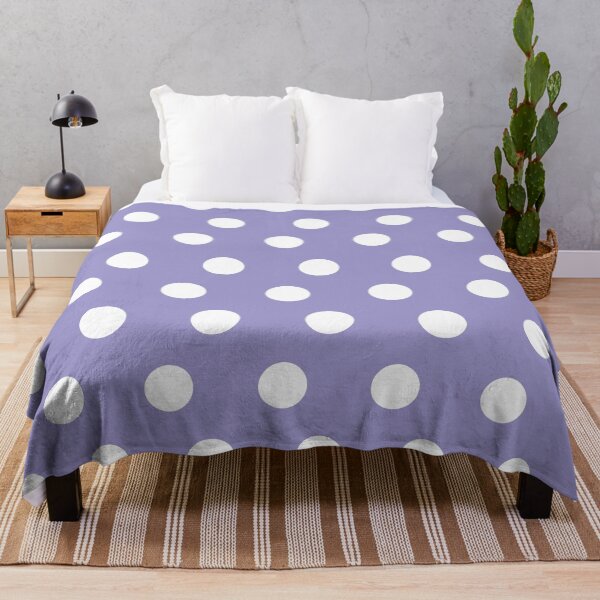 Artikelvorschau, Klassisches Polka Dot Pattern_White Medium Purple Strong Violet Lavender entworfen und verkauft von mimihuang creations.