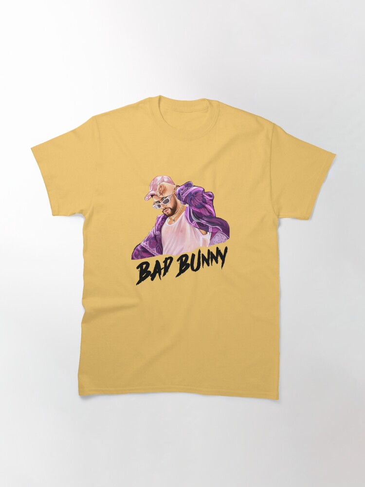 Disover Bad Bunny in Pink Hat Un Verano Sin Ti Illustration T-Shirt