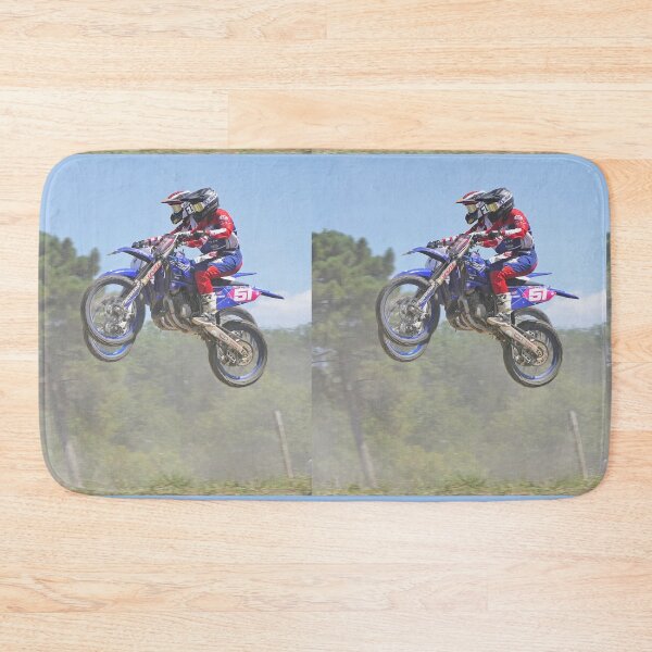 Aperçu de l'œuvre r3479 / finition 2022 : Beau Saut en Duo dans la Poussiéres au Moto-cross - st.Secondin 86 France - Okaio Créations Olavia-Olao créée et vendue par o.okaïo.