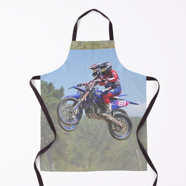 Aperçu de l'œuvre r3479 / finition 2022 : Beau Saut en Duo dans la Poussiéres au Moto-cross - st.Secondin 86 France - Okaio Créations  Olavia-Olao créée et vendue par o.okaïo.