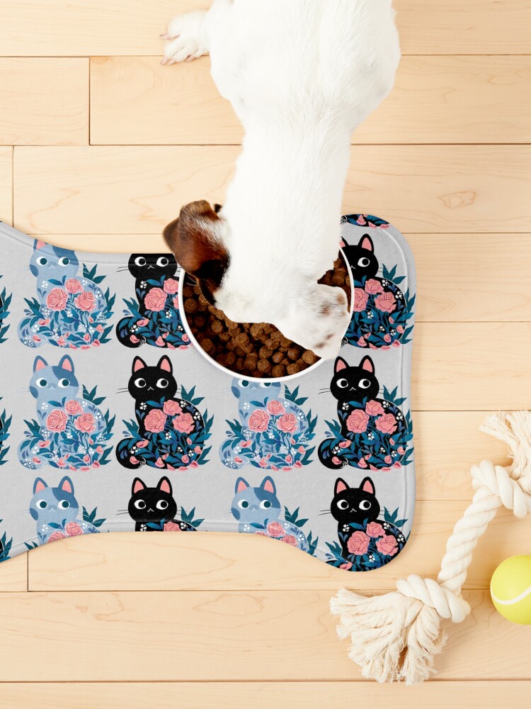 Alternate view of Black cat in Prink Roses Pet Mat