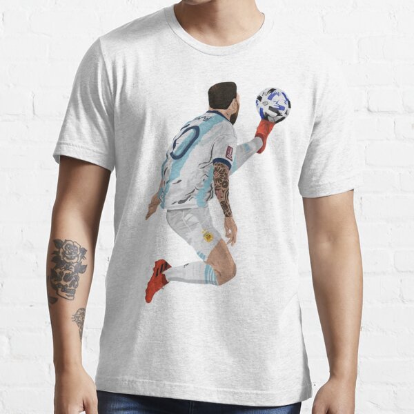  Messi - Lionel Messi Ball Essential T-Shirt