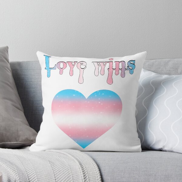 Artikelvorschau, Liebe gewinnt (Transgender-Stolz-Version) entworfen und verkauft von Designedbyeliza.