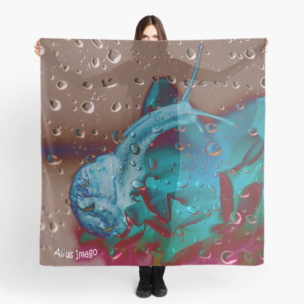 Raindrops - Garden Snail I Scarf