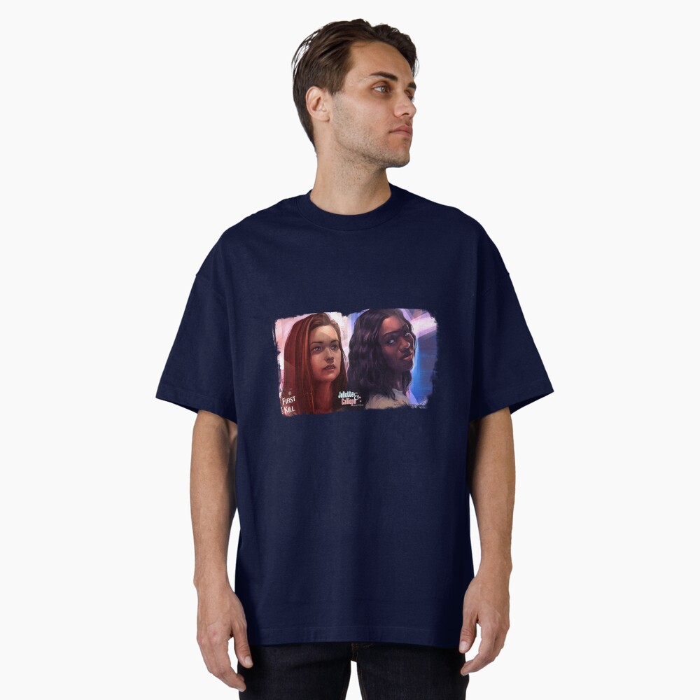 Aperçu de l'œuvre T-shirt oversize créée et vendue par Reine-Dibussi.