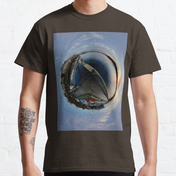 Foyle Marina at Dawn, Stereographic Classic T-Shirt