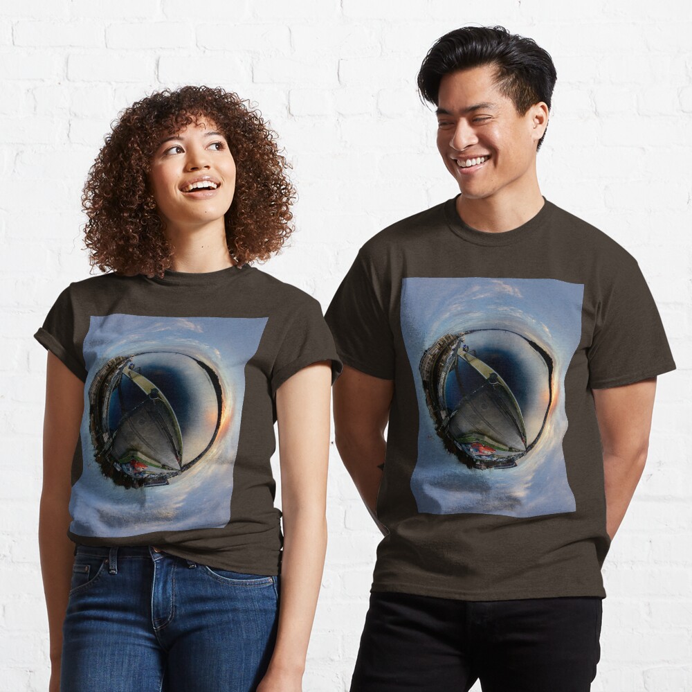Foyle Marina at Dawn, Stereographic Classic T-Shirt