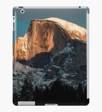 IN THE MOUTAINS MODERN PRINTING 1 Pc #27105569 iPad Case/Skin