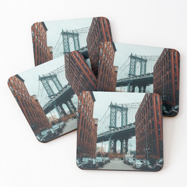 Artikelvorschau, Manhattan Bridge von unten - Aquarell-Stil entworfen und verkauft von WWWC2288.