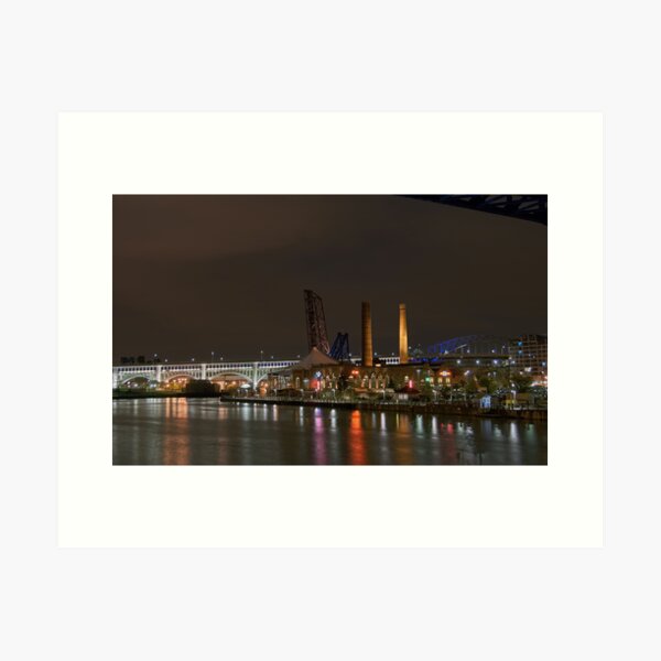 Aperçu de l'œuvre Cuyahoga At Night créée et vendue par MClementReilly.