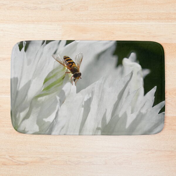 Item preview, Pollunator's point. Poppy designed and sold by Jouko Lehto Photography.