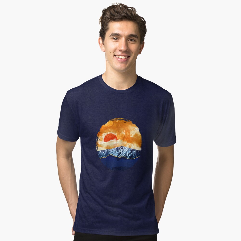 Aperçu de l'œuvre T-shirt chiné créée et vendue par spacefrogdesign.