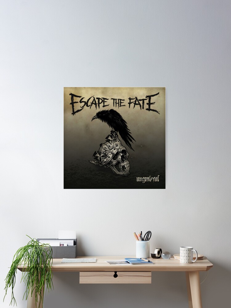 Poster for Sale avec l'œuvre « Échapper au destin ingrat » de l'artiste  AmyCrites | Redbubble, image size:750x1000