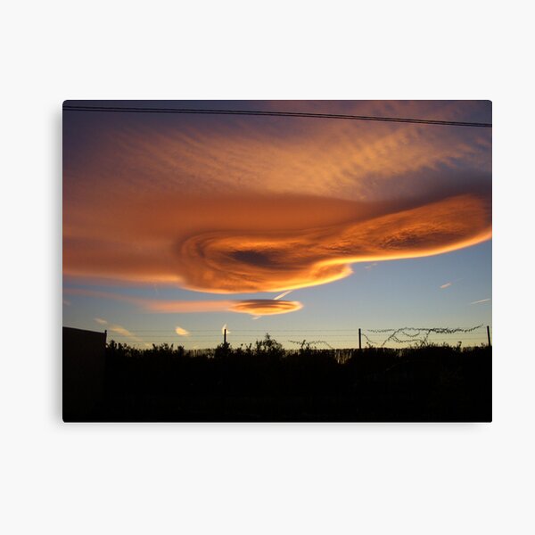 Aliens are Coming Canvas Print
