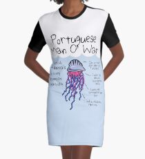 Portugiesischer Mann O 'War ist eigentlich 4 Tiere in einer sehr progressiven Beziehung T-Shirt Kleid