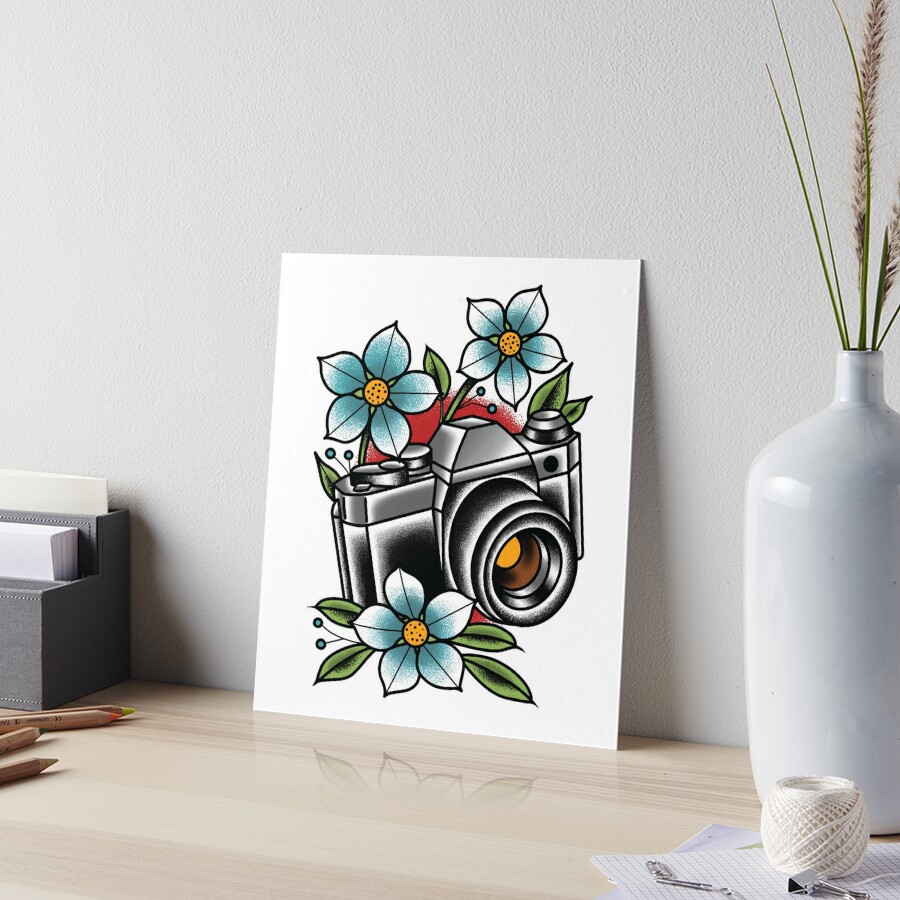 Vintage Camera and Roses. Colorful Picture Old Camera and a Bouquet of  Roses. Tattoo Stock Illustration - Illustration of salon, colorful:  160882639