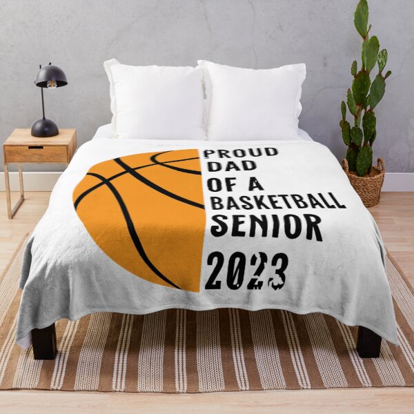 Artikelvorschau, Klasse von 2023 Stolzer Vater eines Basketball-Senioren 2023 entworfen und verkauft von JosFo.