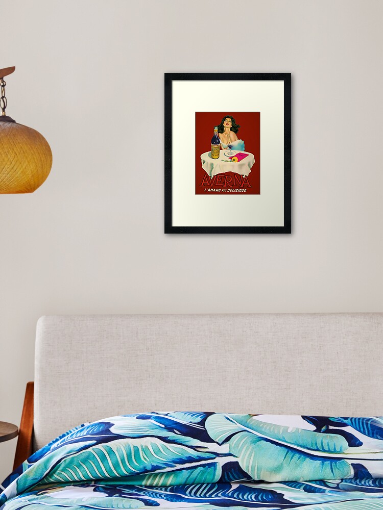 Poster for Sale avec l'œuvre « Liqueur italienne vintage Averna Amaro  Sicilia apéritif boisson alcoolisée publicité brune assise à la table de  café affiche publicitaire / affiches pour la décoration murale de