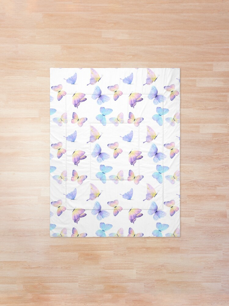 Disover Watercolor Butterfly Print Quilt