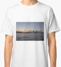 Milwaukee Wisconsin Skyline at Sunset Classic T-Shirt