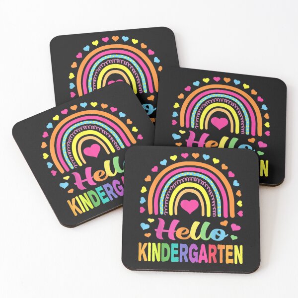 Aperçu de l'œuvre Back to School Hello Kindergarten Squad Teachers & Students T-Shirt créée et vendue par Azim-Stefan.