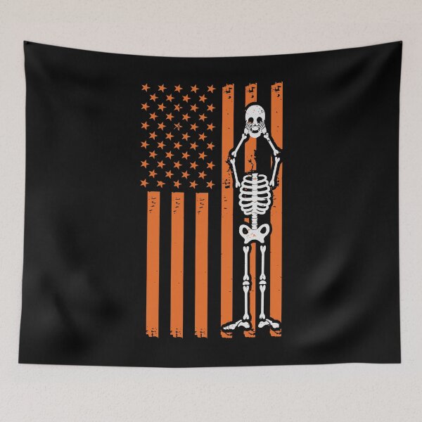 Aperçu de l'œuvre Spooky Skeleton Scary Skull et drapeau américain créée et vendue par DNW-art.