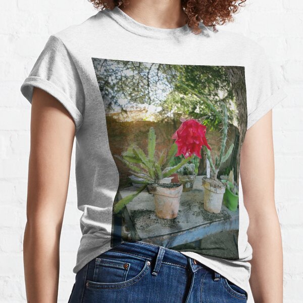 Stachlige Gartenarbeit Classic T-Shirt