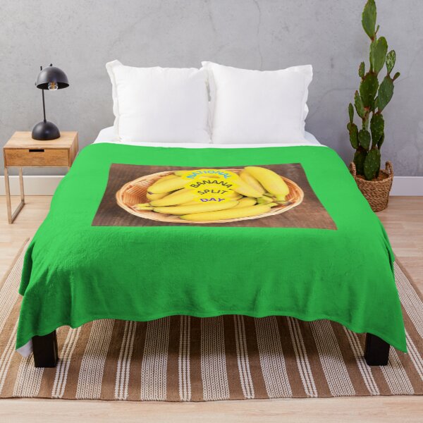 Item preview, DÍA NACIONAL DE SPLIT DE BANANA designed and sold by VividThreadsDesignStudio.