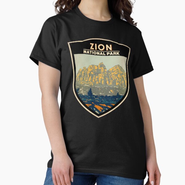 Vista previa del artículo con la obra «Emblema vintage del Parque Nacional Zion Utah Zion Canyon», diseñado y vendido por KrisSidDesigns.