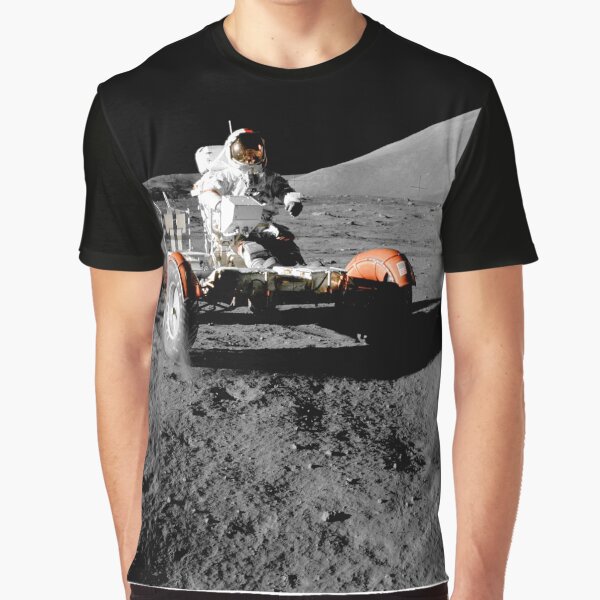 Apollo 17-Eugene Cenan (Lunar Roving Vehicle) Graphic T-Shirt
