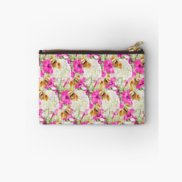 Artikelvorschau, Pfingstrosen und Schmetterling mit nahtlosem Blumenmuster entworfen und verkauft von BeInTouch.