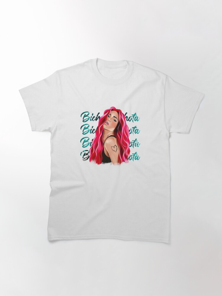 Disover New look Karol G with Red Hair Illustration with Bichota Words T-Shirt