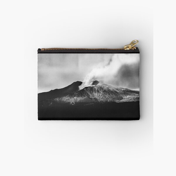 Aperçu de l'œuvre Etna VIIc BW créée et vendue par rodriguesfhs.