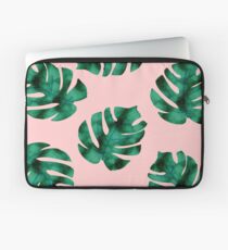 Tropische Farnblätter auf Pfirsich Laptoptasche