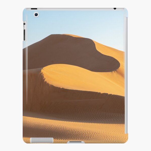 Curvy sand dune in the Empty Quarter, Oman iPad Snap Case