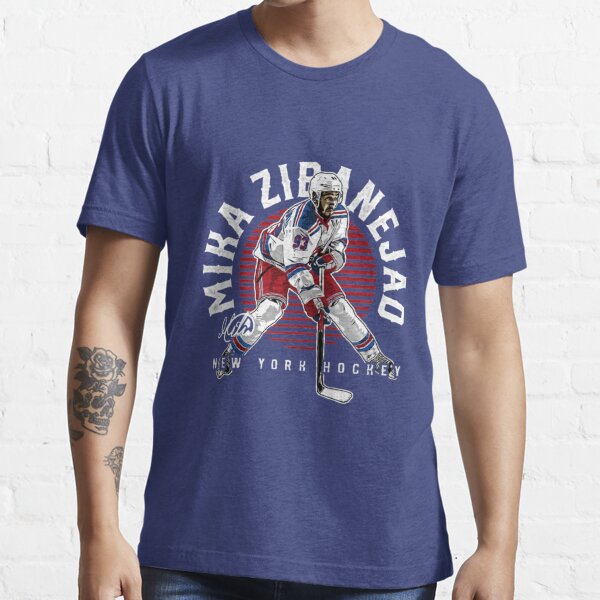 Yadier Molina Stretch Essential T-Shirt for Sale by wardwilliam90