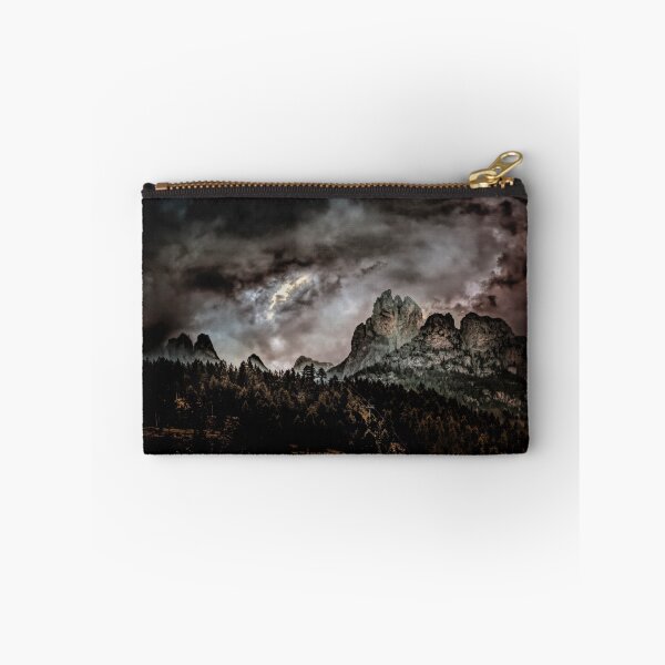 Artikelvorschau, Possa di Fassa Dolomite Italy Skyline entworfen und verkauft von nbrandsberg.