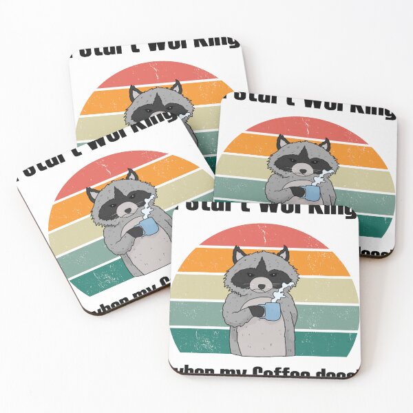 Artikelvorschau, Grumpy Raccoon mit Tasse „I fan work when my coffee does“ entworfen und verkauft von Mesyo.
