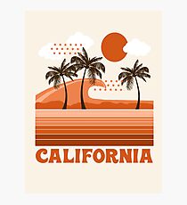 California - Retro 70er 70er Jahre Sun Surf Beachback Minimal Design von Seventy Eight Fotodruck